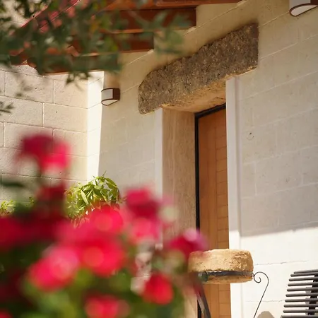 Madam Faggiano (Taranto)