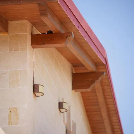 Madam Frühstückspension